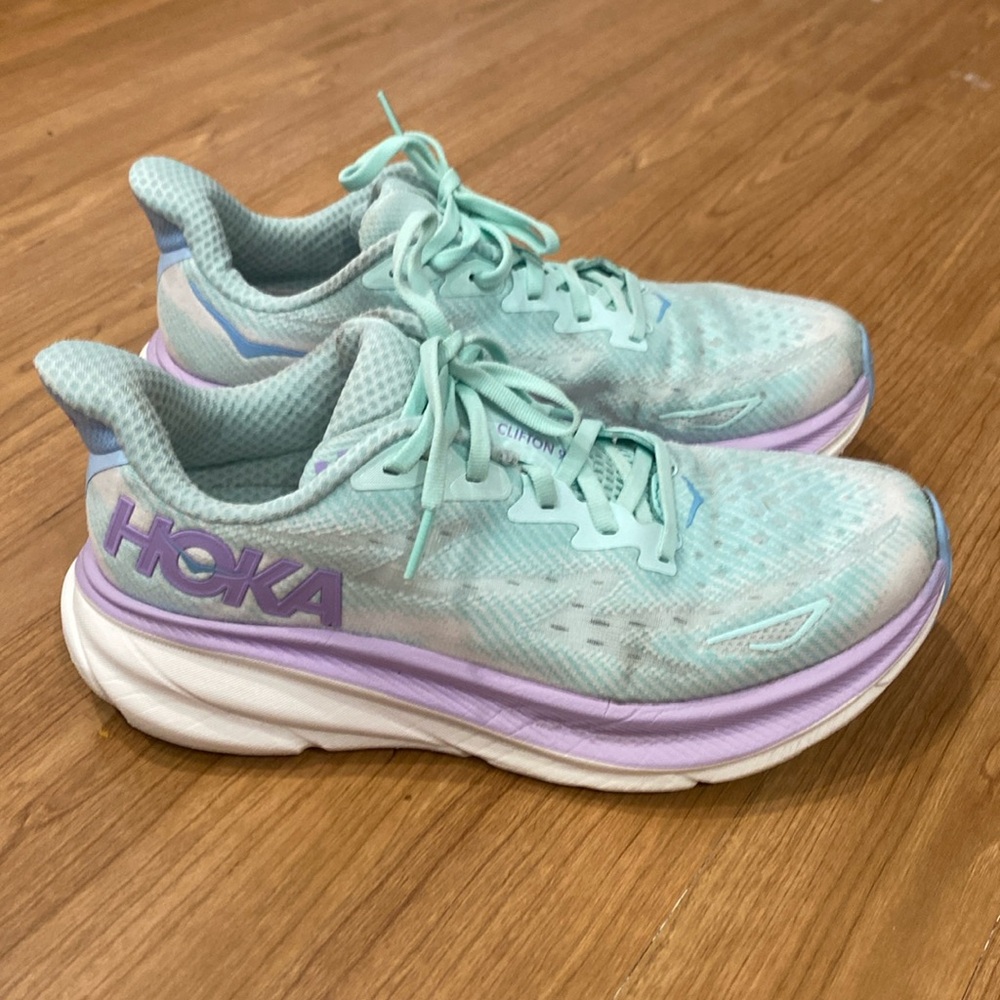 Women’s Hoka Clifton 9